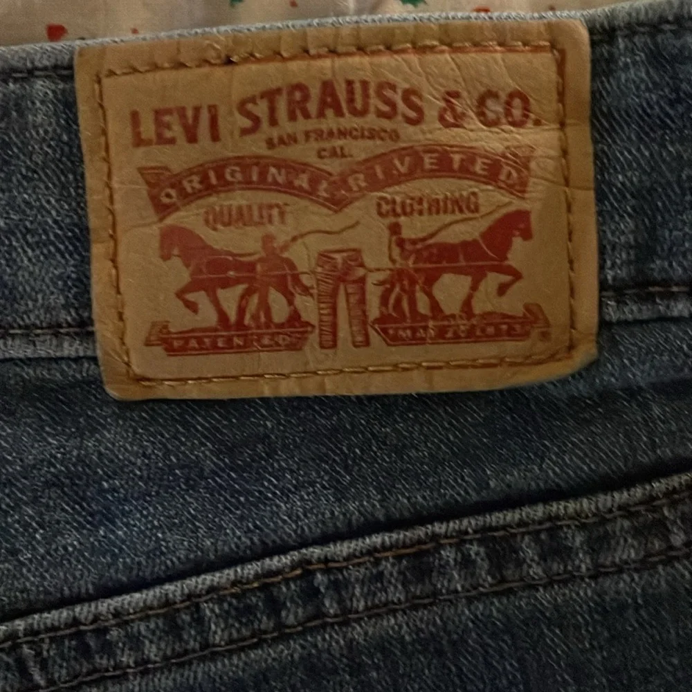 Levi’s 711 Skinny size 18W​ - Picture 3 of 4